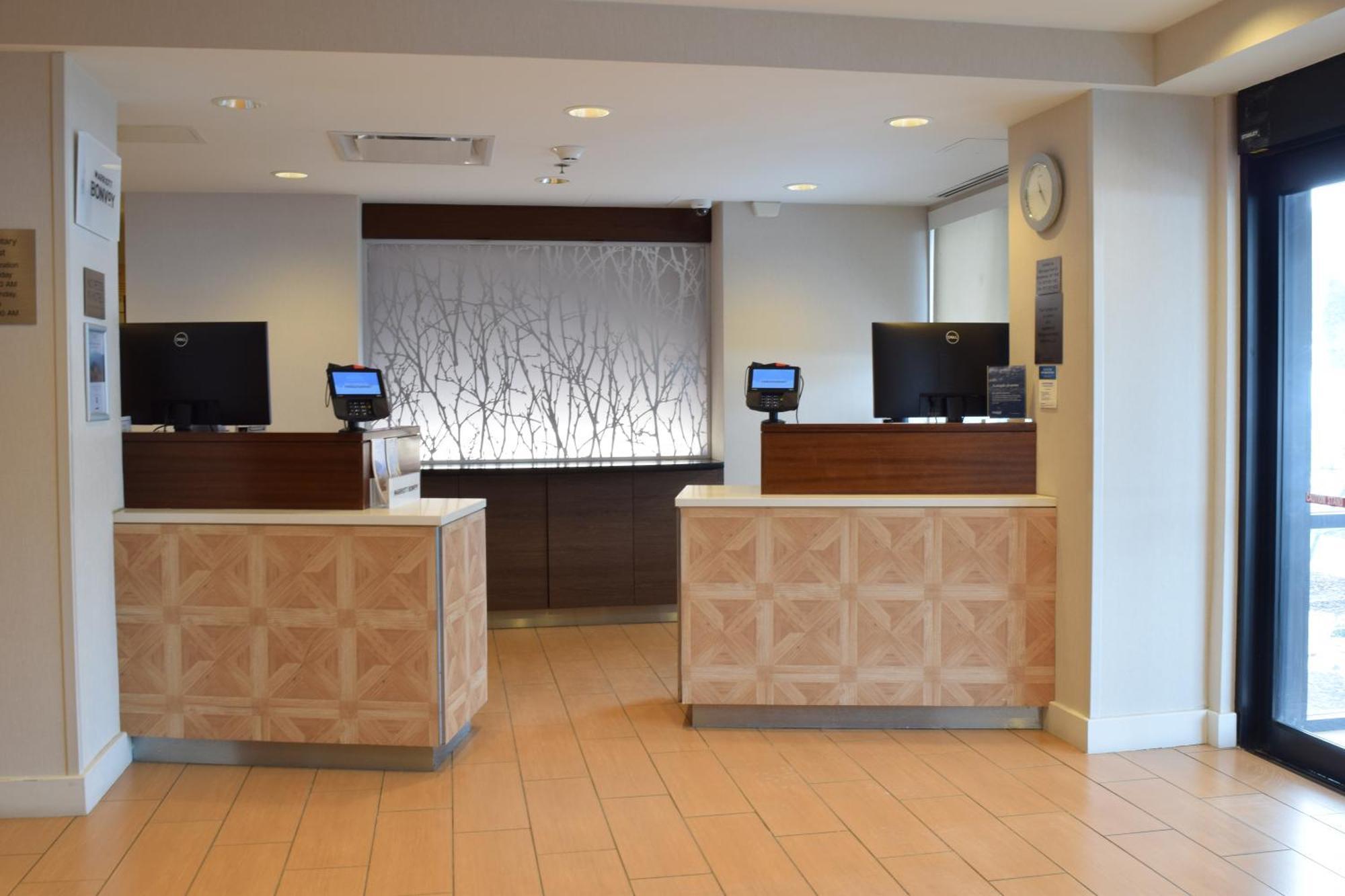 Fairfield Inn By Marriot Бингхамтън Екстериор снимка